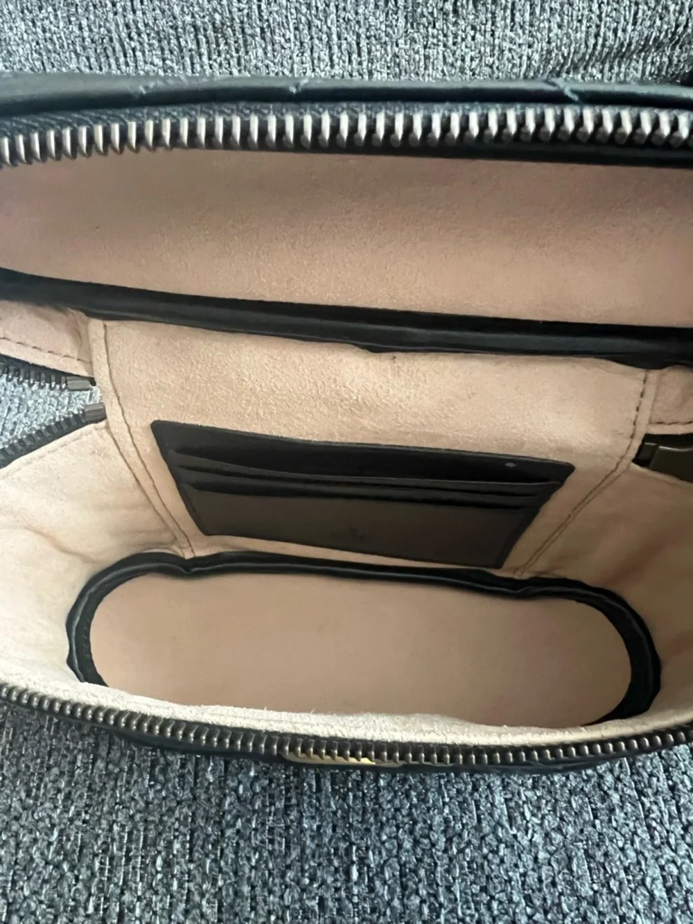 Gucci Black Quilted GG Marmont Camera Crossbody with Gold Hardware - Picture 6 of 9